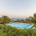 Villa Verdemare Complex *